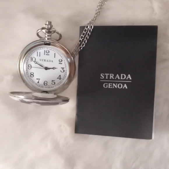 Cute floral pocket watch Genoa Italy by Strada w/31" chain - Picture 4 of 8